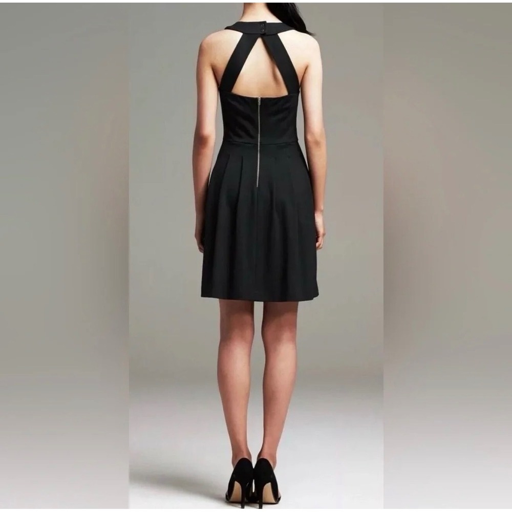 Banana Republic V-Neck Cutout Back Pleated Mini Dress Sleeveless Party LBD